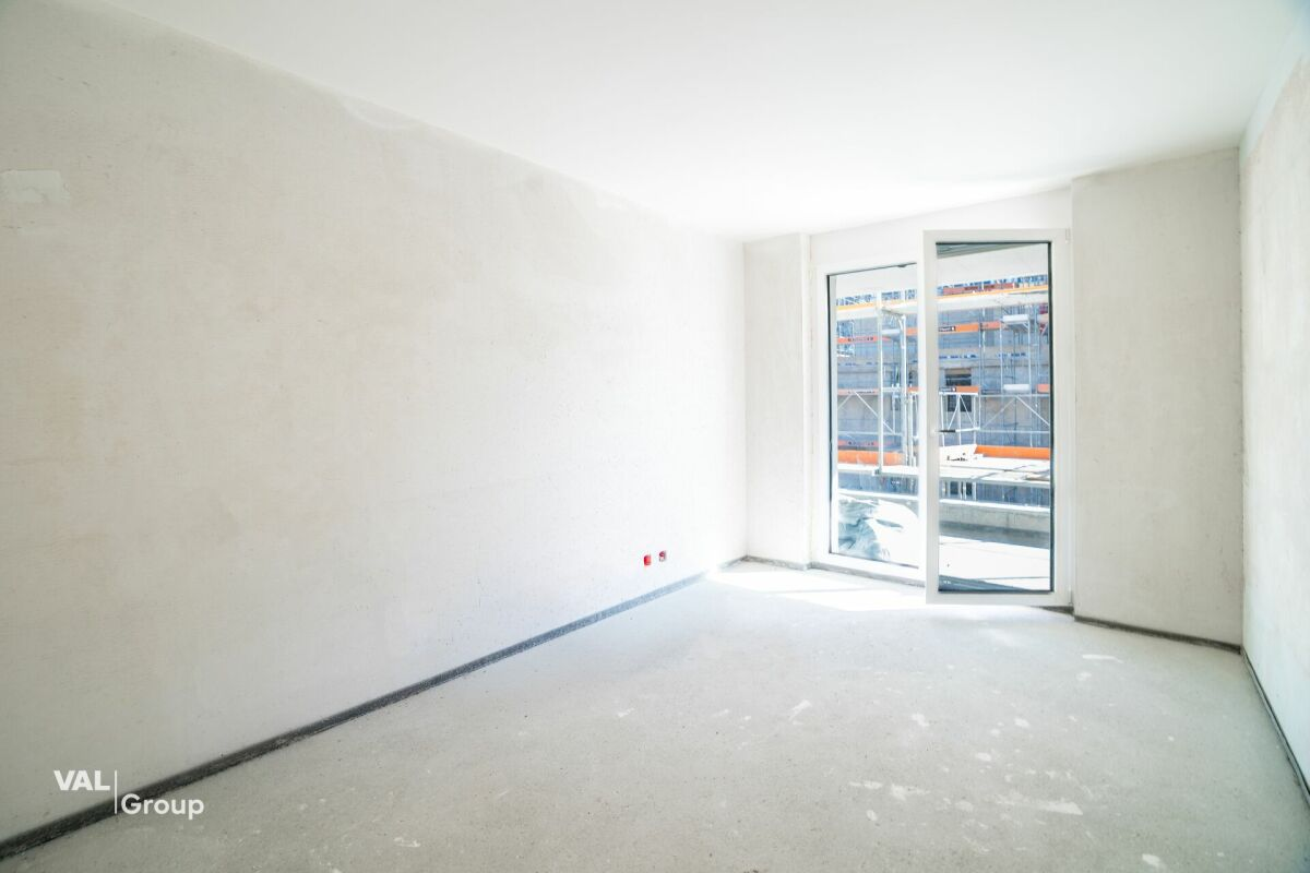 Luxus-Neubauwohnung: ein heller und eleganter Wohnraum