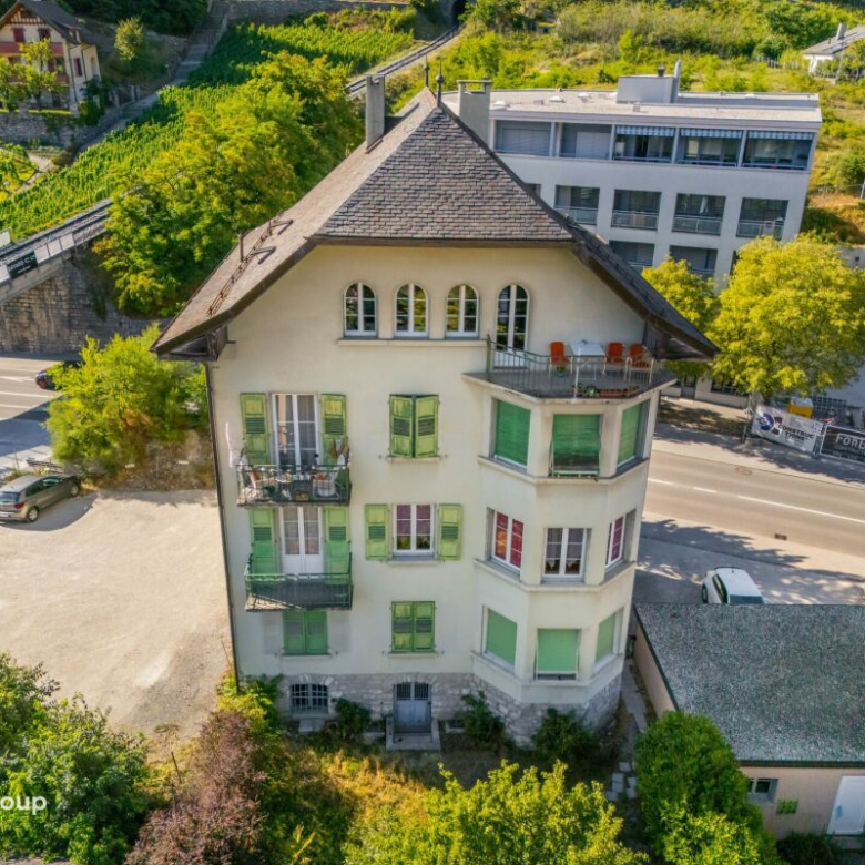 Charme et espace à deux pas du centre de Sierre