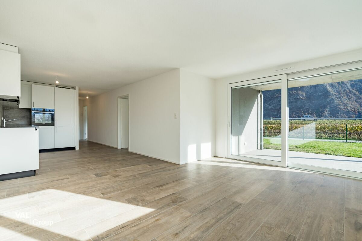 Elegante neue 3,5-Zimmer-Wohnung, die Komfort und Helligkeit vereint, mit Terrasse und privatem Garten