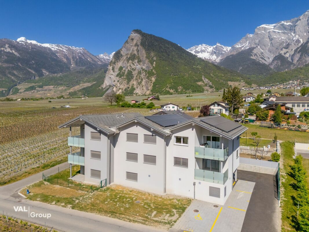Élégant appartement neuf de 3,5 pièces, alliant confort et luminosité, avec terrasse et jardin privé