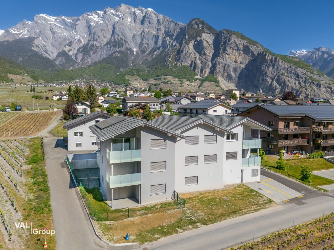 Élégant appartement neuf de 3,5 pièces, alliant confort et luminosité, avec terrasse et jardin privé