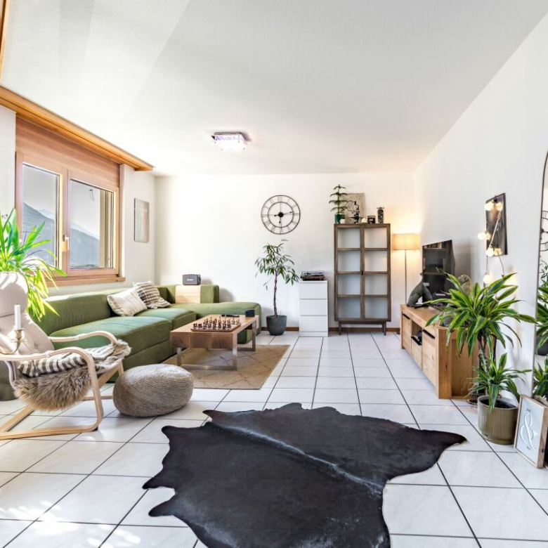 A home where calm, sunshine and mountain views reign
