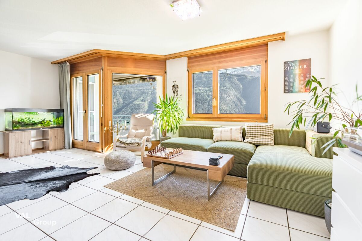 A home where calm, sunshine and mountain views reign