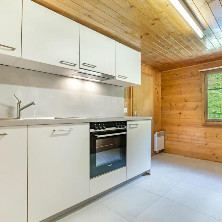 Gemütliches Dachgeschosswohnzimmer mit Aussicht in Staldenried