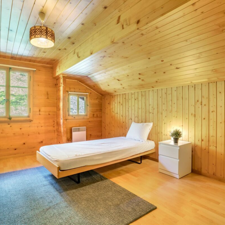 Gemütliches Dachgeschosswohnzimmer mit Aussicht in Staldenried