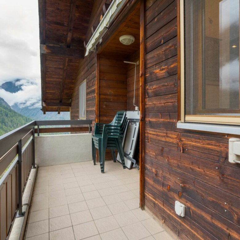 Where the sun, breathtaking views and a sense of security meet