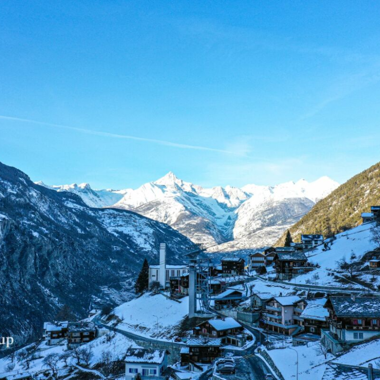 Where the sun, breathtaking views and a sense of security meet