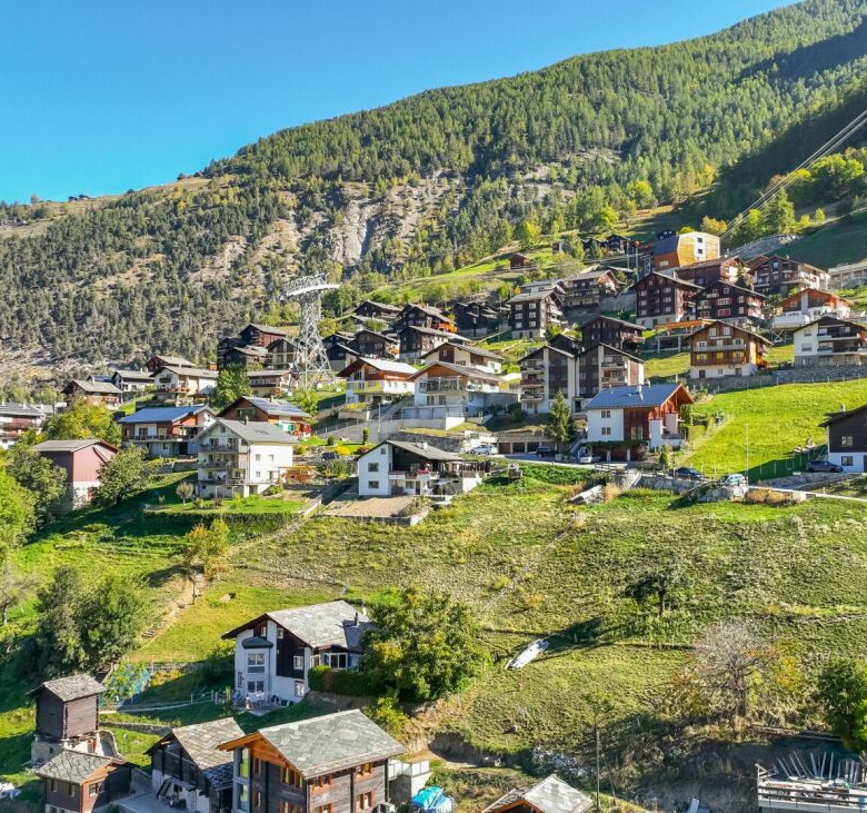 Where the sun, breathtaking views and a sense of security meet