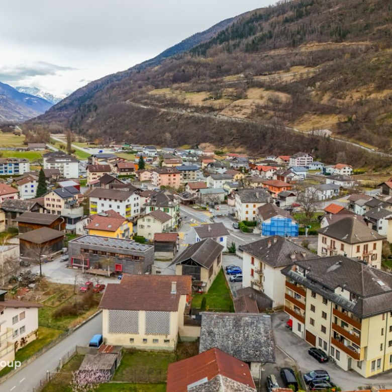 Rénovée avec goût, spacieuse et pleine de charme