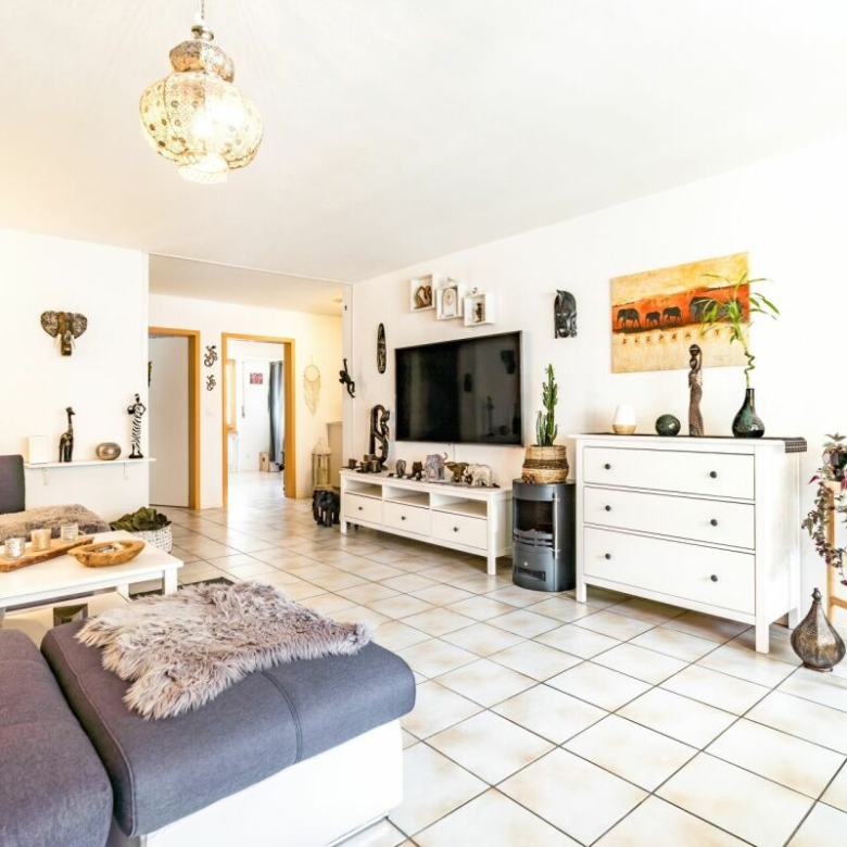 Un logement moderne de 5,5 pièces au cœur de Viège : spacieux, central et adapté aux familles
