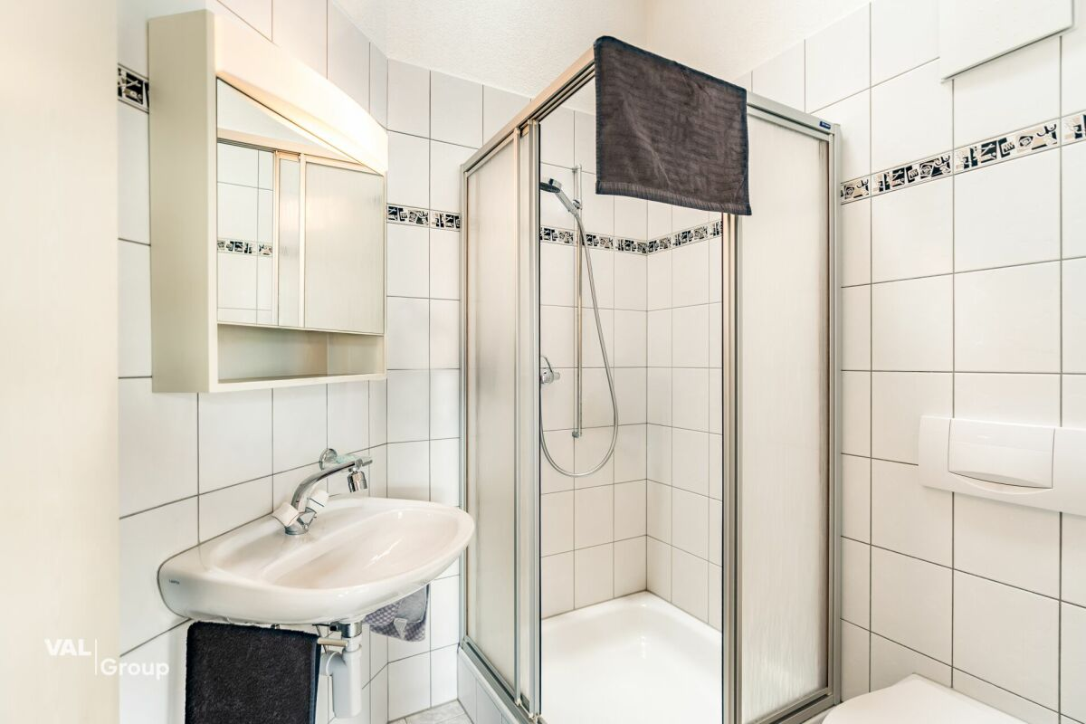 Charm, light and mountain views: 4½-room attic apartment in the heart of Visp