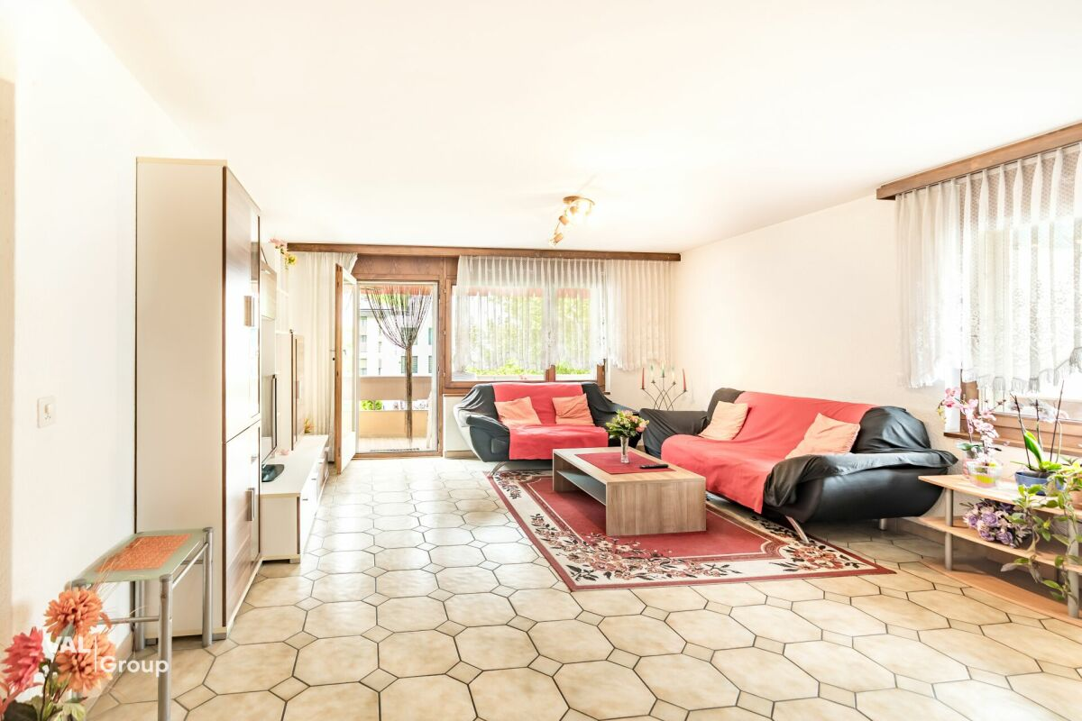 4.5-room apartment, balcony, panoramic view of the mountains