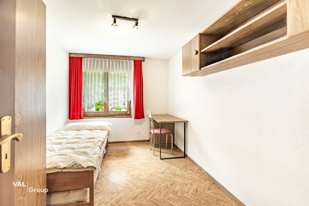 4.5-room apartment, balcony, panoramic view of the mountains