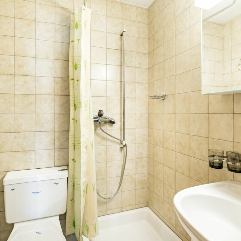 4.5-room apartment, balcony, panoramic view of the mountains