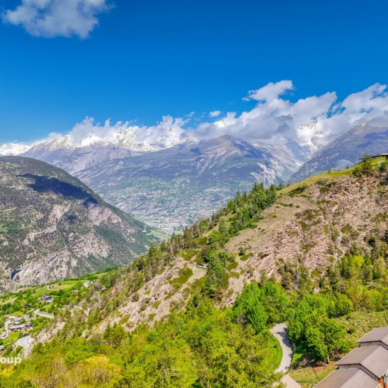 Une vue imprenable, le calme et la nature à deux pas de chez soi