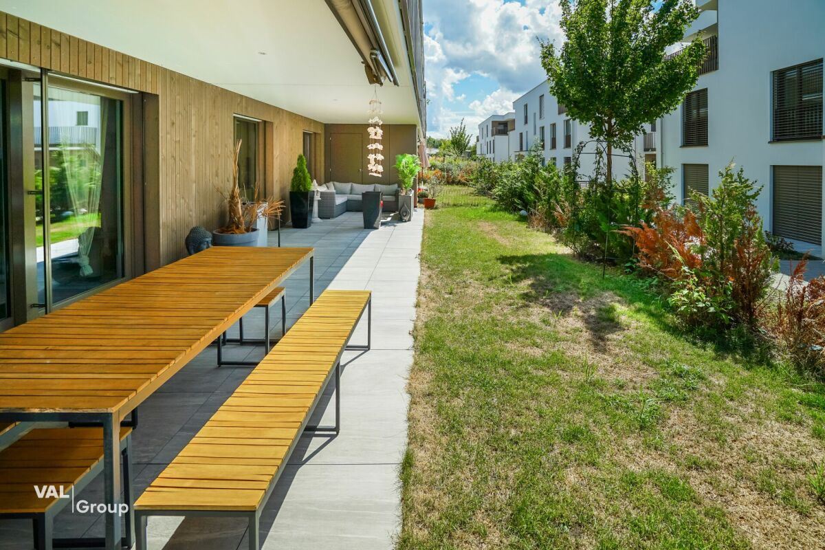 Luxuriöse 3.5-Zimmer-Gartenwohnung mit Smart-Home-System und privatem Fitnessraum