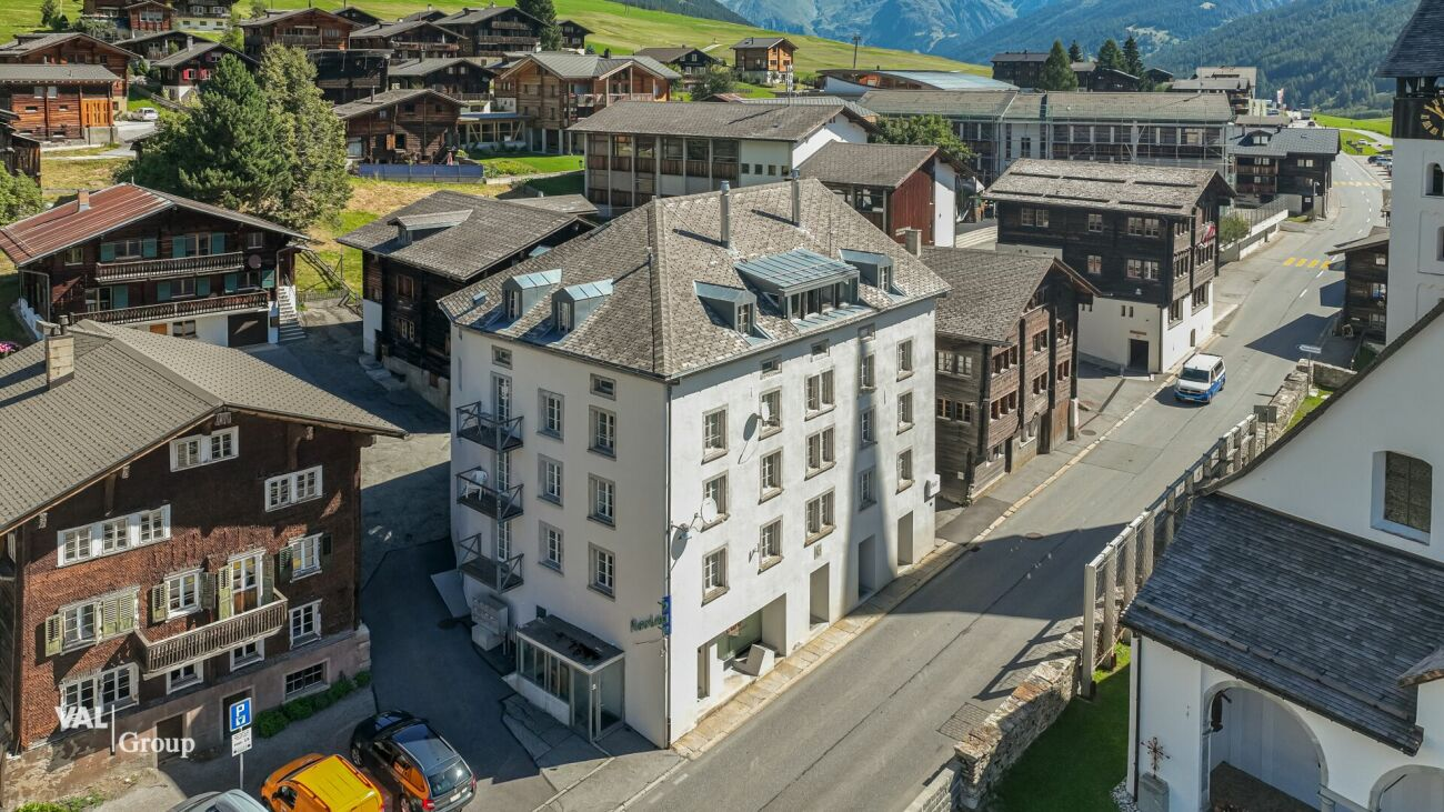 Magnificent building plot in the heart of the resort
