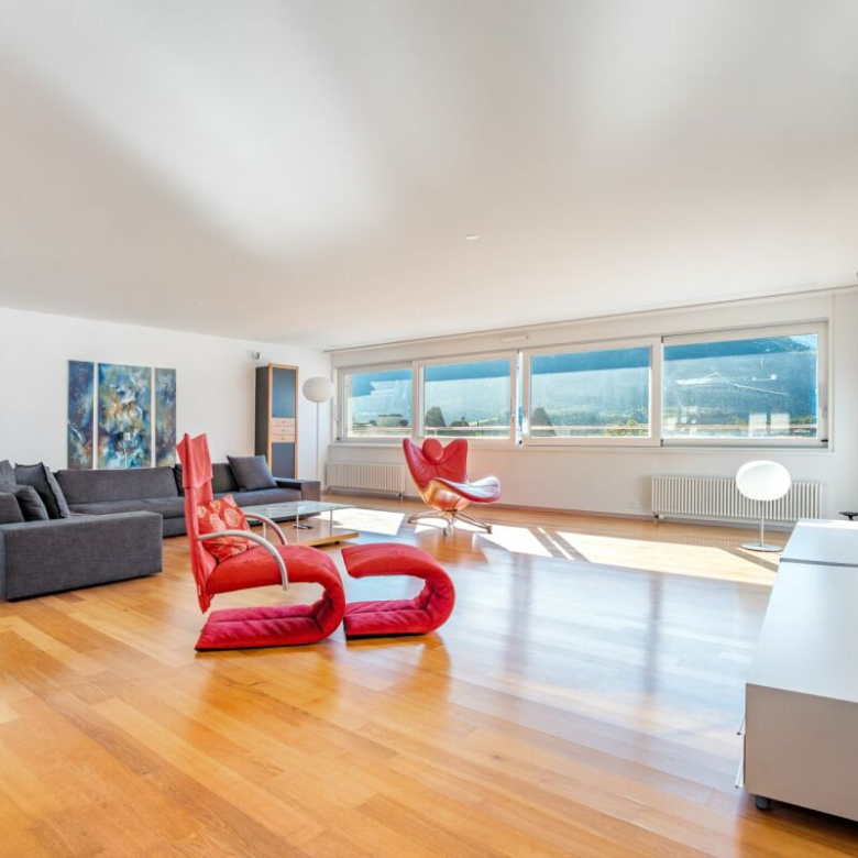 Penthouse duplex with rooftop terrace in the heart of the city