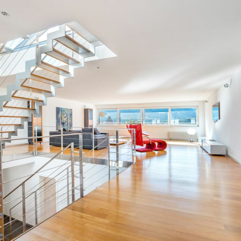 Penthouse duplex with rooftop terrace in the heart of the city