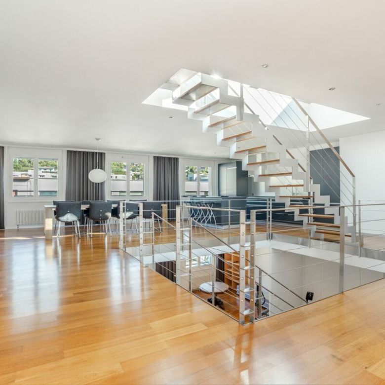 Penthouse duplex with rooftop terrace in the heart of the city