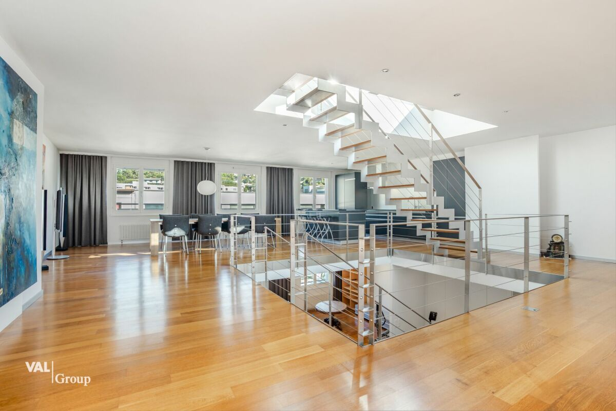Penthouse duplex with rooftop terrace in the heart of the city