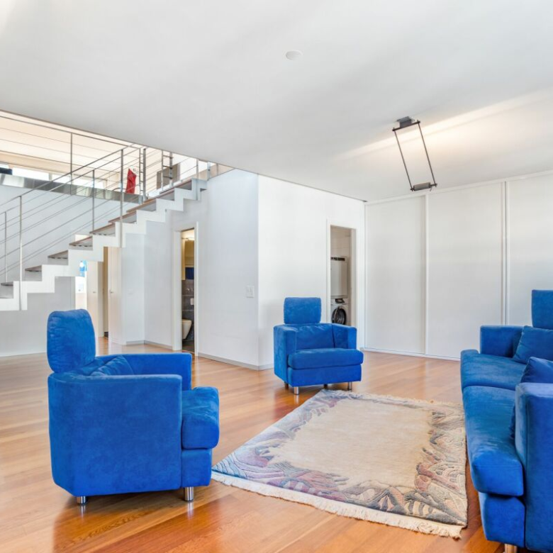 Penthouse duplex with rooftop terrace in the heart of the city