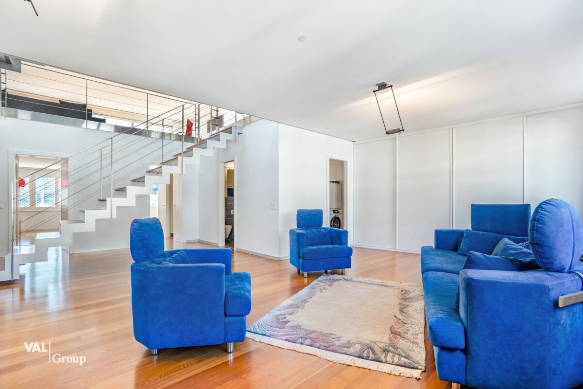 Penthouse duplex with rooftop terrace in the heart of the city