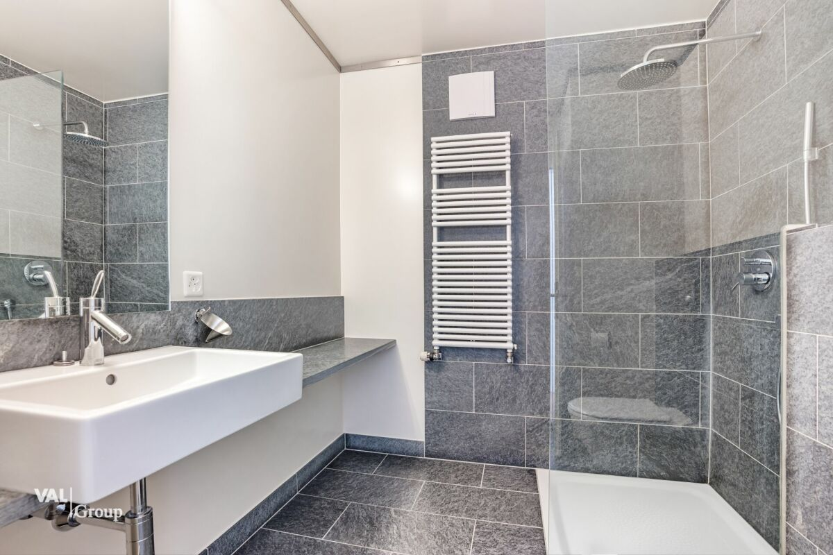 Penthouse duplex with rooftop terrace in the heart of the city