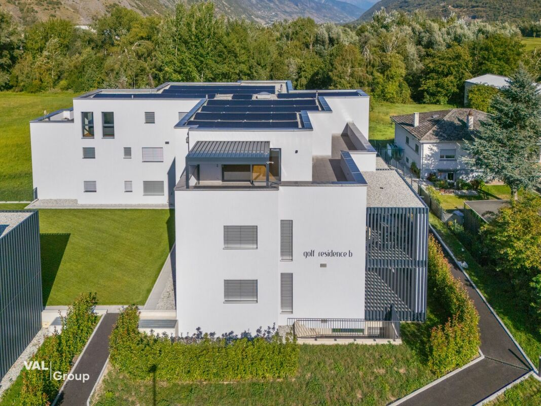 Hit the ball, arrive and relax a bit: exclusive penthouses in the golf residence