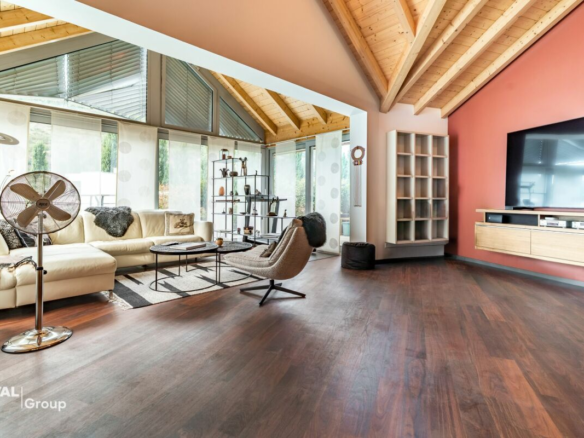 Appartement-penthouse exclusif de 4,5 pièces avec une grande terrasse et un sauna à Viège
