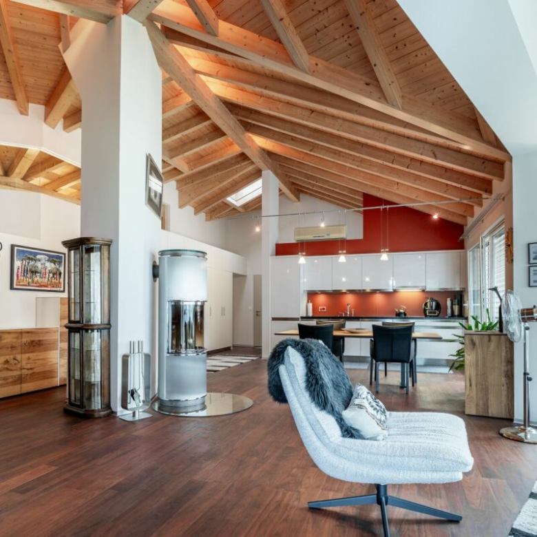 Appartement-penthouse exclusif de 4,5 pièces avec une grande terrasse et un sauna à Viège