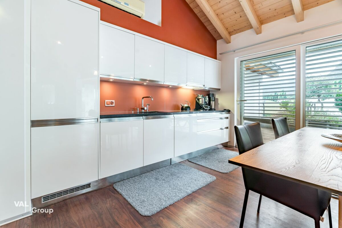 Appartement-penthouse exclusif de 4,5 pièces avec une grande terrasse et un sauna à Viège
