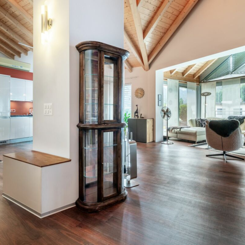 Appartement-penthouse exclusif de 4,5 pièces avec une grande terrasse et un sauna à Viège