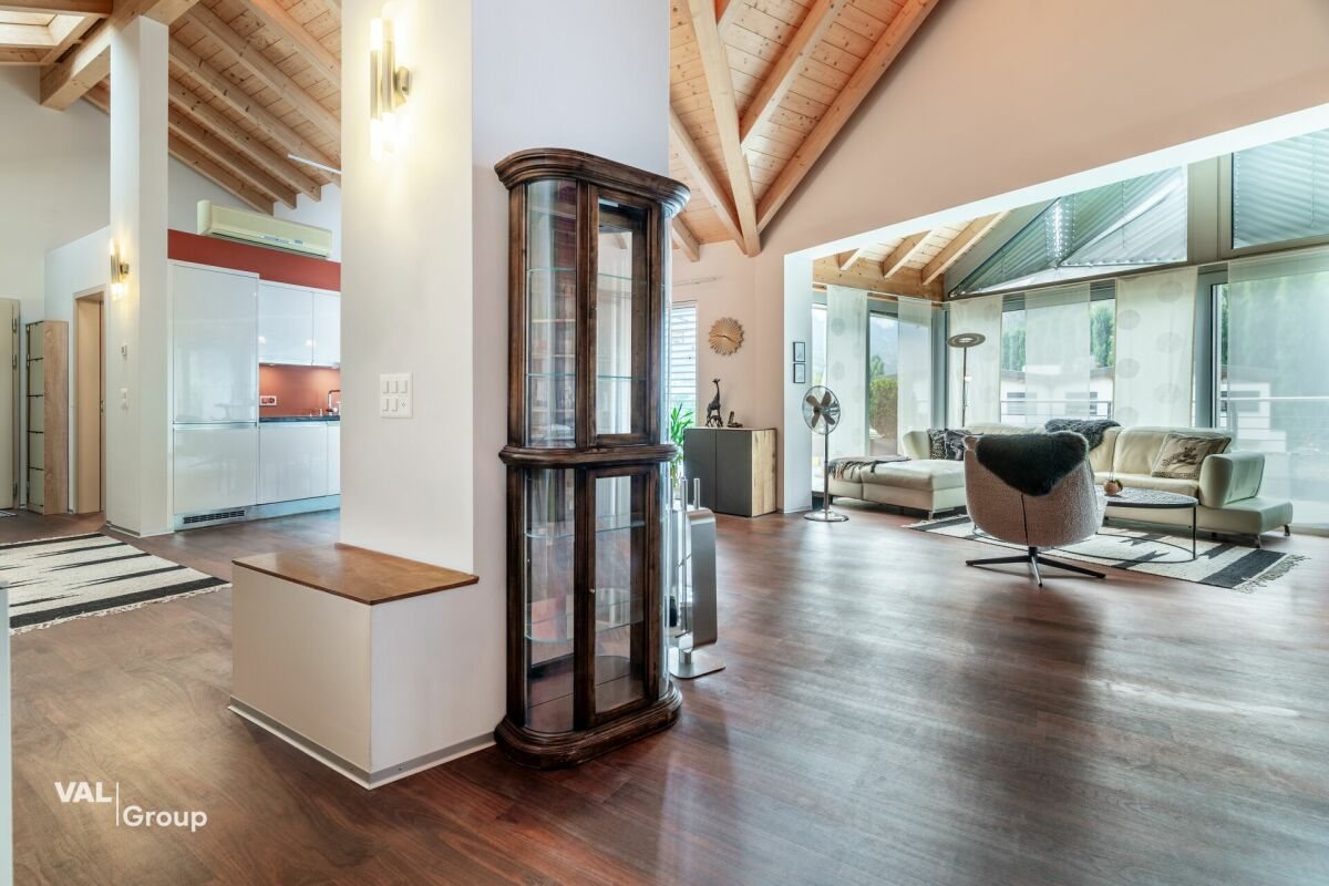 Appartement-penthouse exclusif de 4,5 pièces avec une grande terrasse et un sauna à Viège