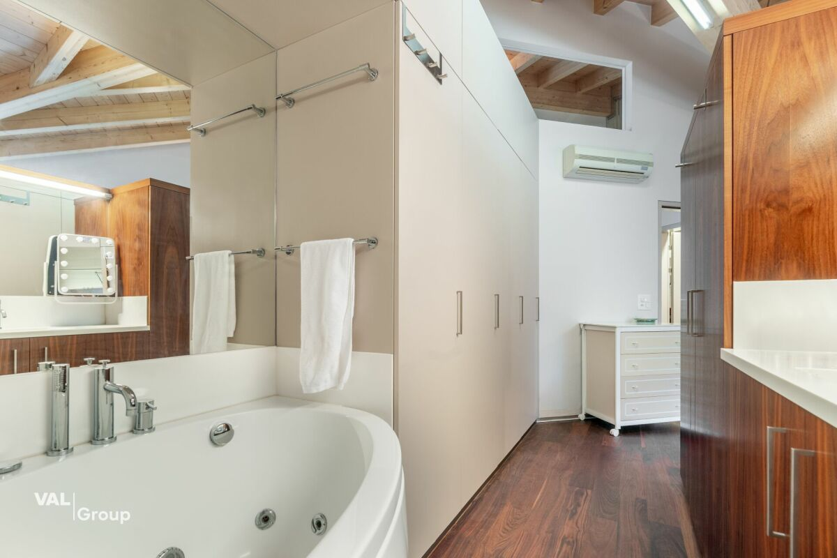 Appartement-penthouse exclusif de 4,5 pièces avec une grande terrasse et un sauna à Viège
