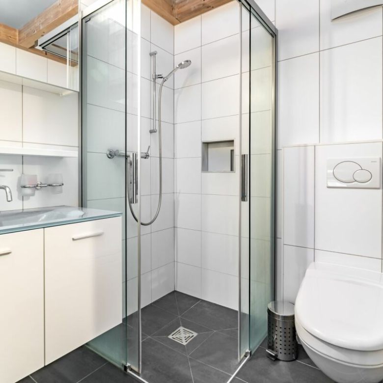 Appartement-penthouse exclusif de 4,5 pièces avec une grande terrasse et un sauna à Viège