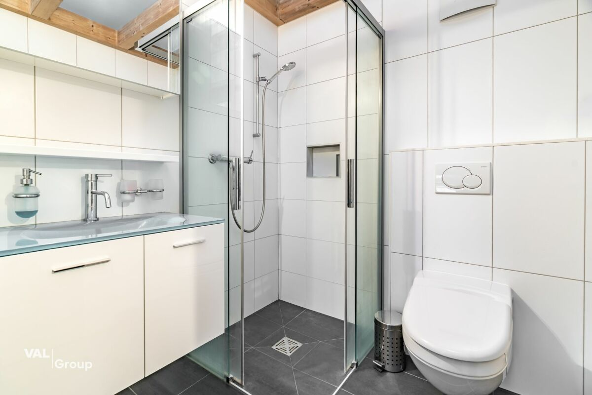 Appartement-penthouse exclusif de 4,5 pièces avec une grande terrasse et un sauna à Viège