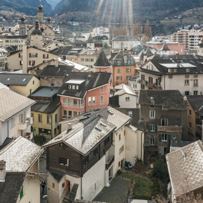 Characteristic house with loft to rent in Brig-Glis: central, bright and versatile