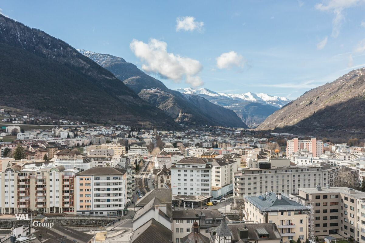 Characteristic house with loft to rent in Brig-Glis: central, bright and versatile