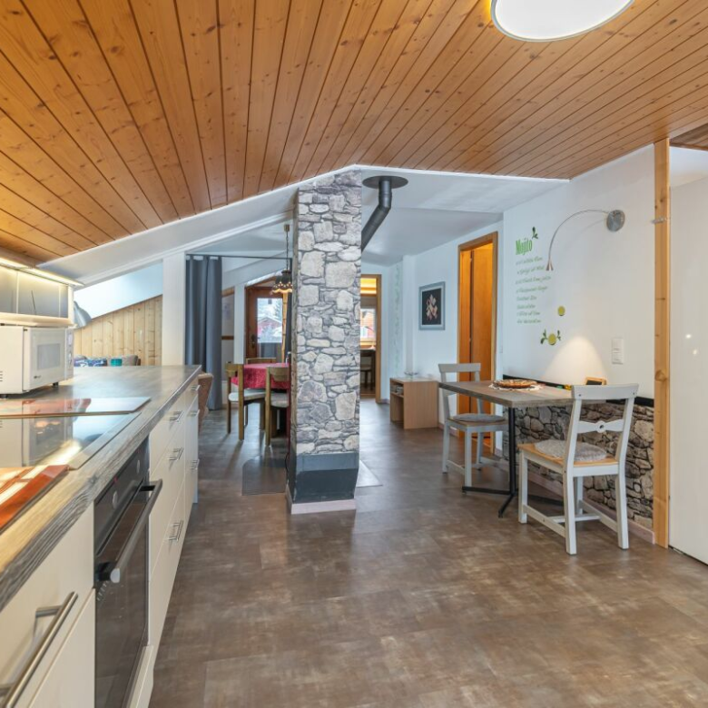 Immeuble comprenant 4 appartements spacieux