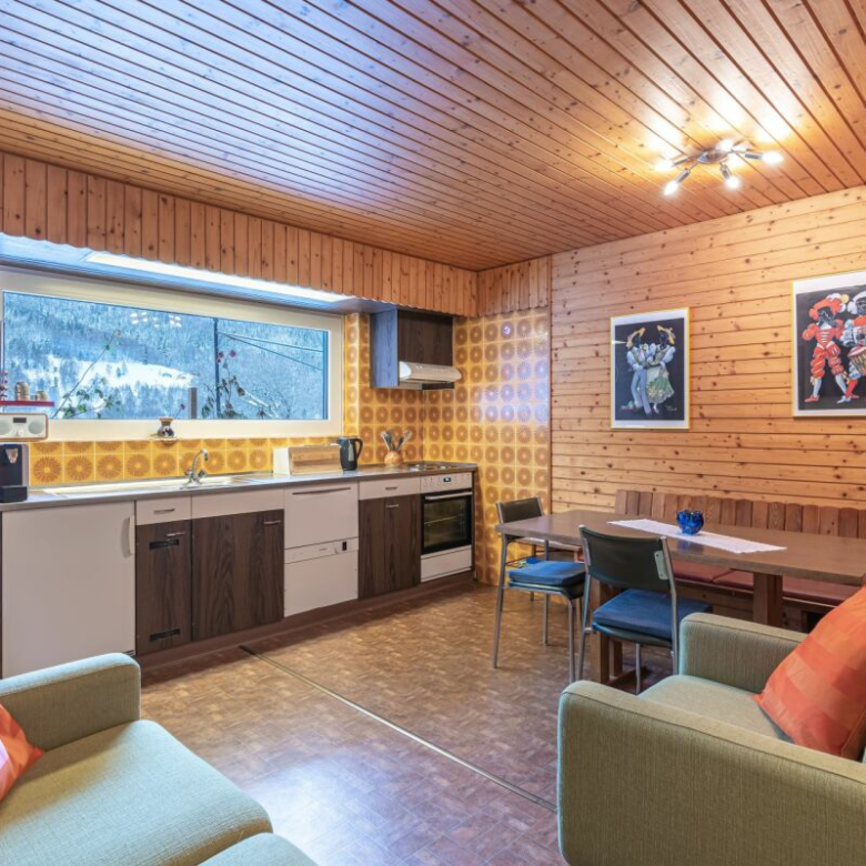 Immeuble comprenant 4 appartements spacieux
