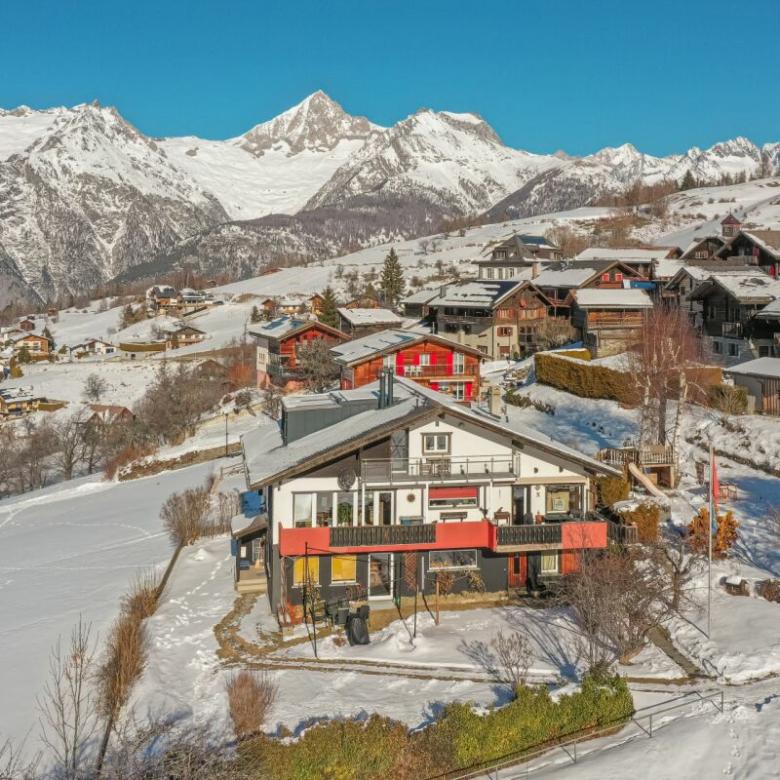 Immeuble comprenant 4 appartements spacieux