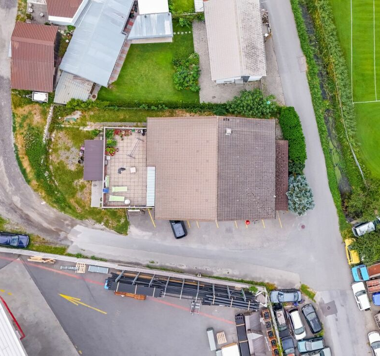 Immeuble résidentiel et commercial attrayant offrant de multiples possibilités d'utilisation