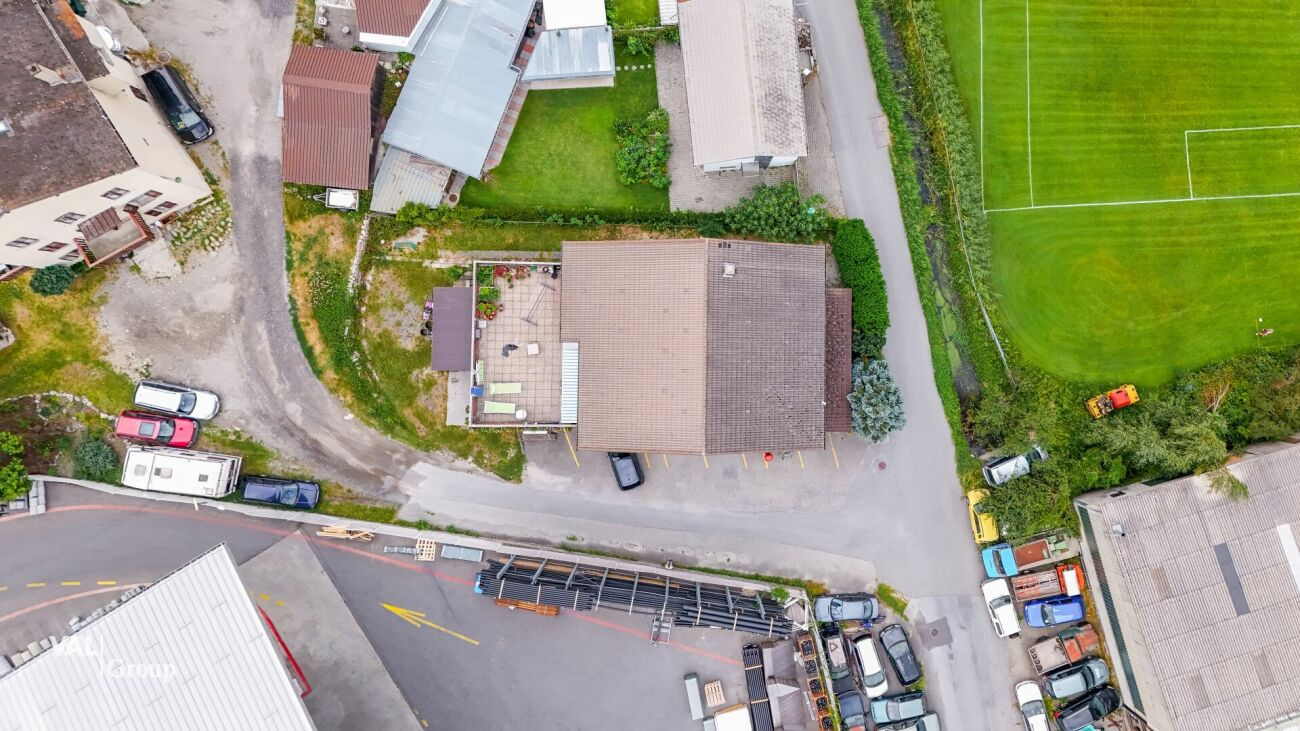 Immeuble résidentiel et commercial attrayant offrant de multiples possibilités d'utilisation