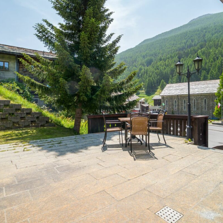 Exclusive secondary residences offering breathtaking views