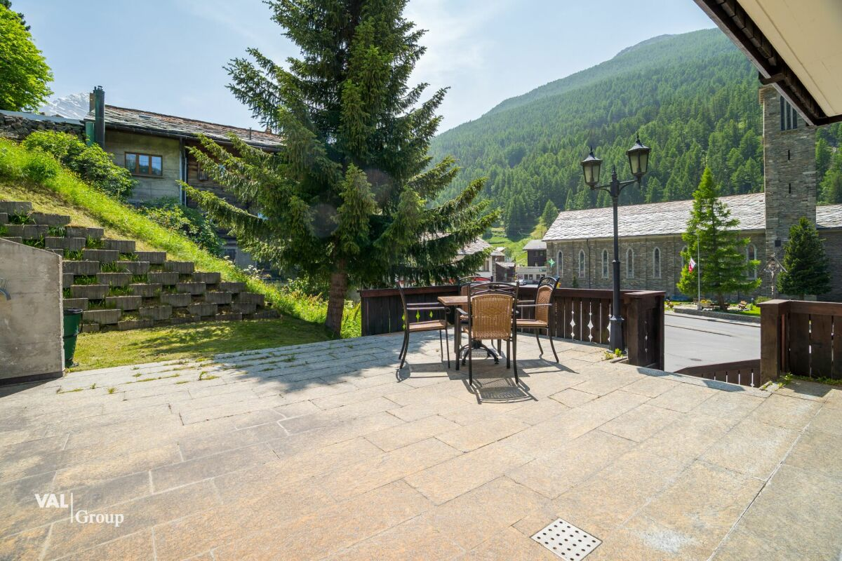 Exclusive secondary residences offering breathtaking views