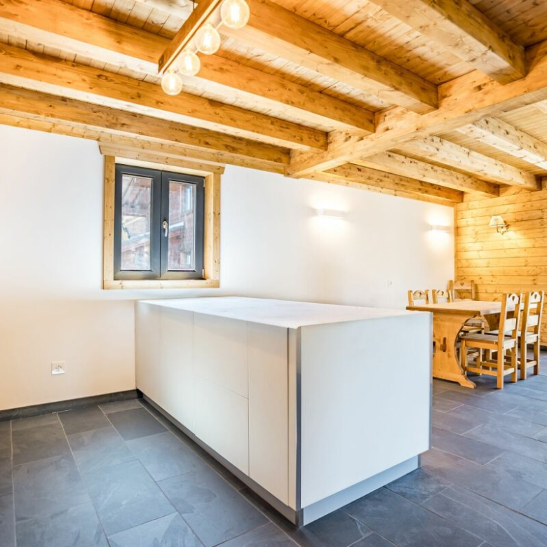 Das letzte Chalet: Neubau mit Zweitwohnsitz in Grächen