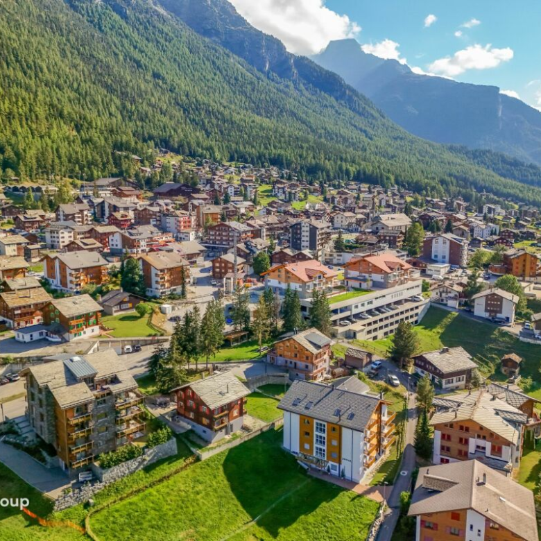 Das letzte Chalet: Neubau mit Zweitwohnsitz in Grächen