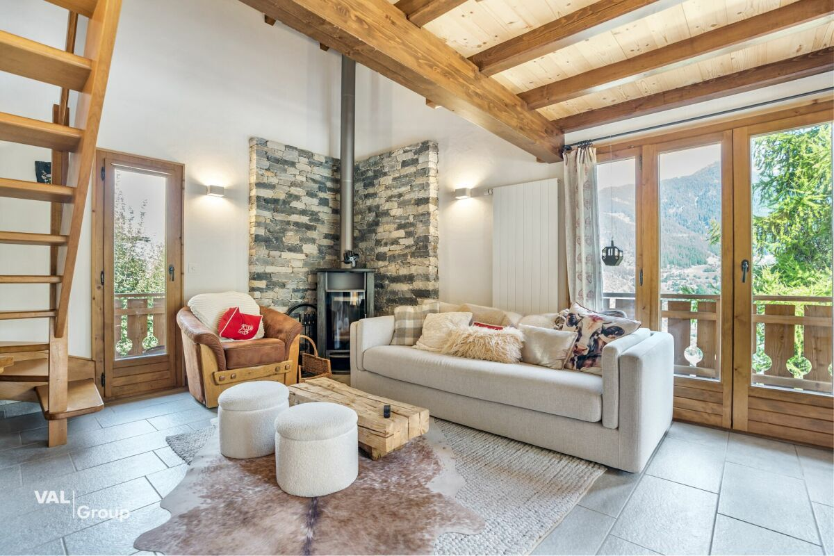 Aussicht, Komfort und Wohlbefinden! Prächtiges möbliertes Chalet in La Tzoumaz