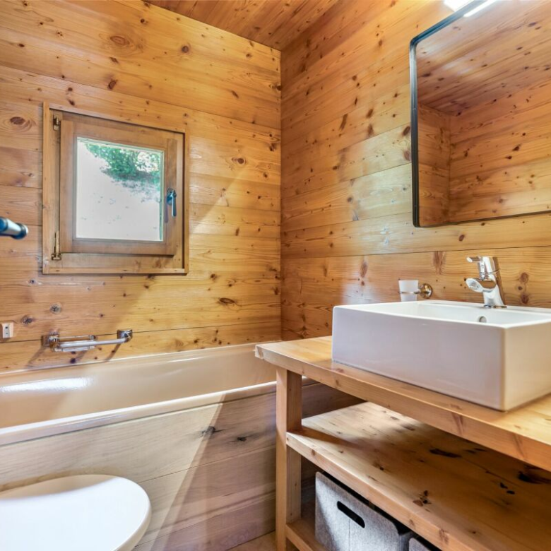 Aussicht, Komfort und Wohlbefinden! Prächtiges möbliertes Chalet in La Tzoumaz